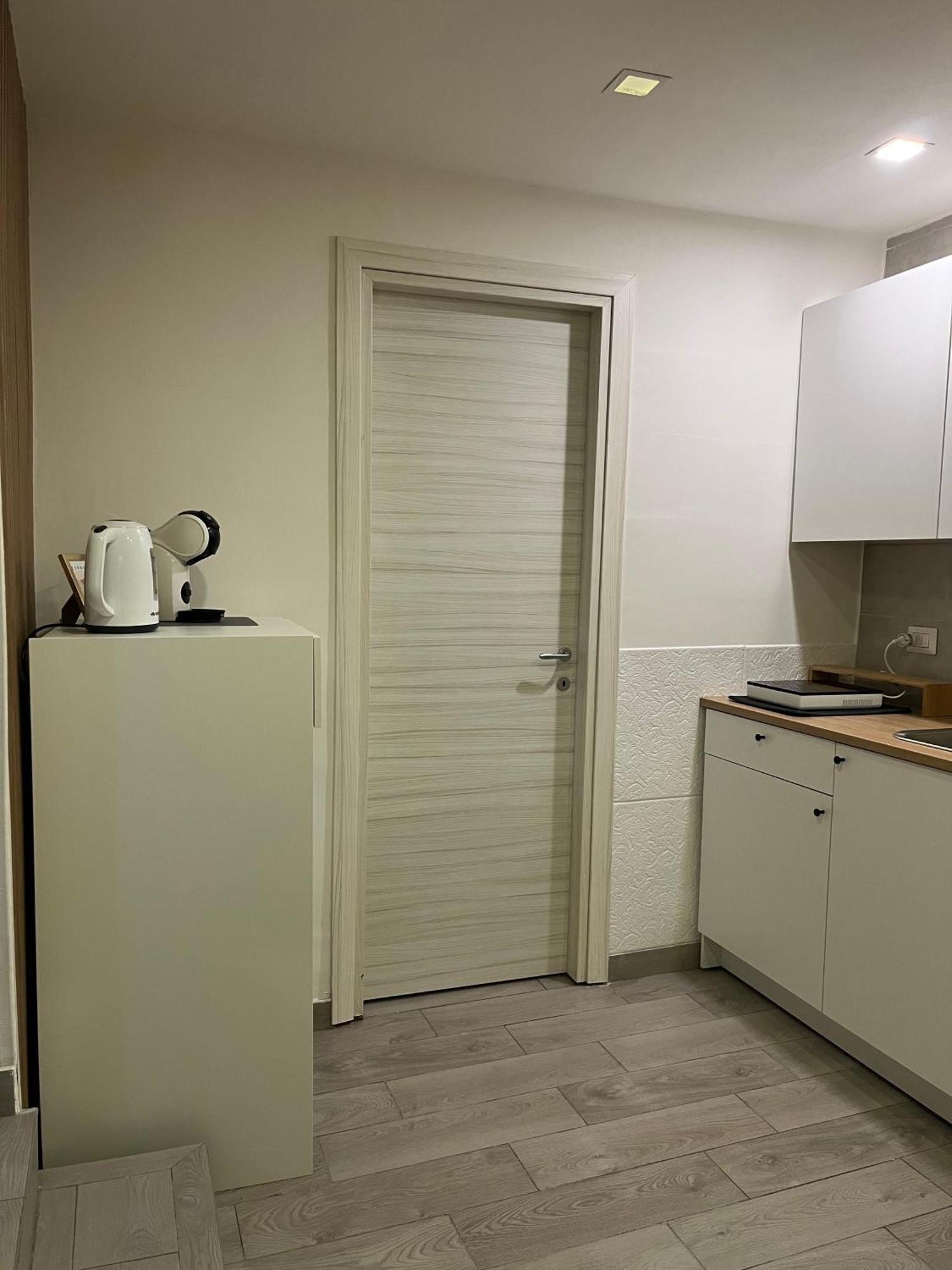 Bassetto 013 Bed & Breakfast Наполи Екстериор снимка